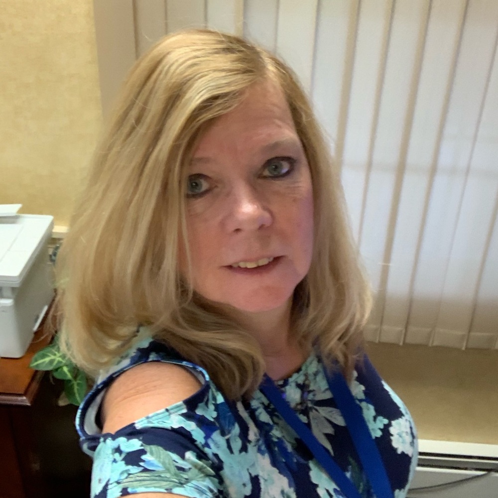 Meet your Posher, Paula